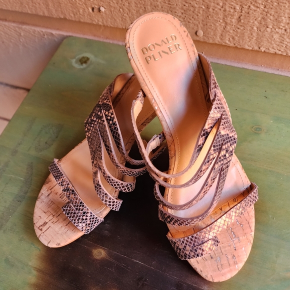Donald Pliner Kaluse snake print slides kitten heels size 7.5 - Picture 2 of 10